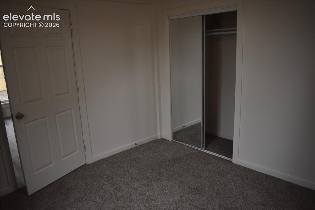 Image 10 of 23: Bedroom