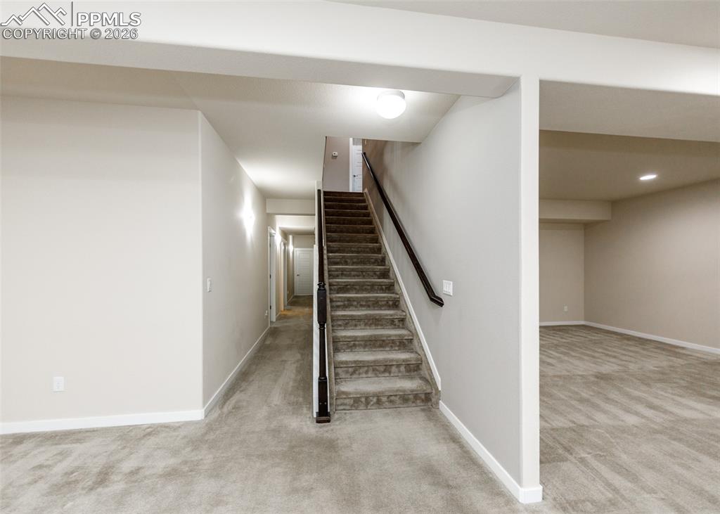 Image 33 of 50: Family Room