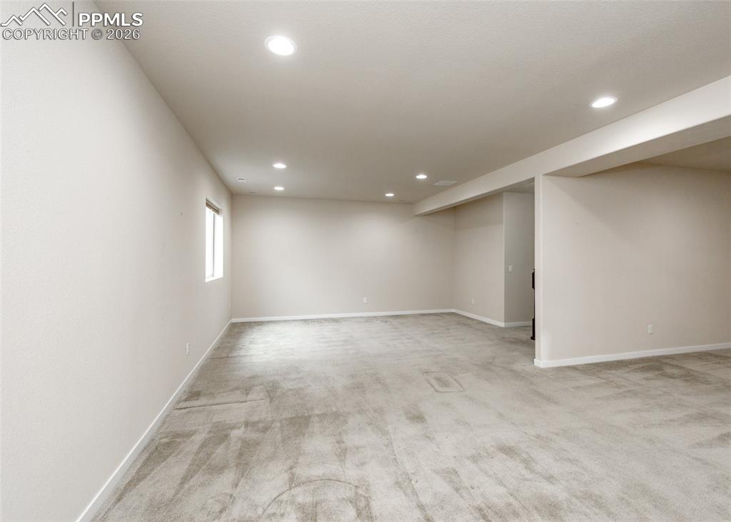 Image 36 of 50: Family Room