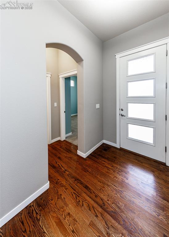 Image 5 of 50: Entry