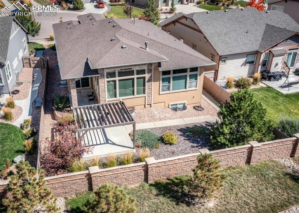 Image 50 of 50: Back of Structure