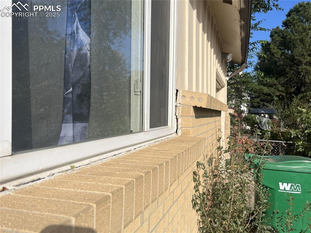 Image 2 of 20: Front window.