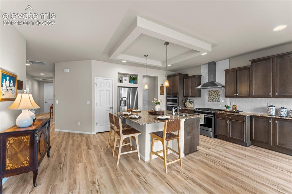 Image 11 of 36: Kitchen
