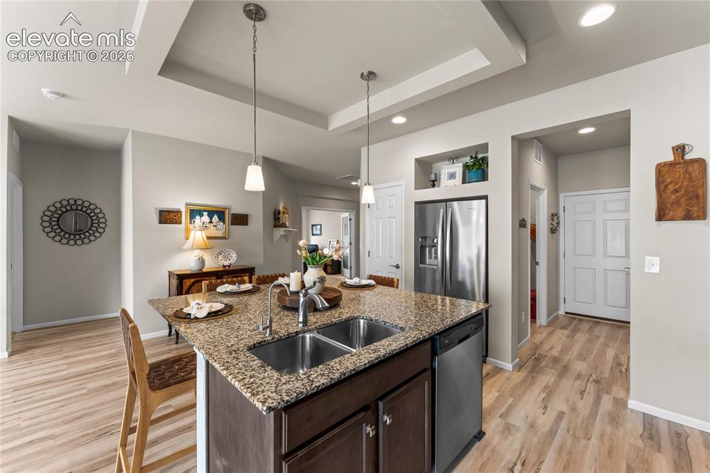 Image 19 of 36: Kitchen