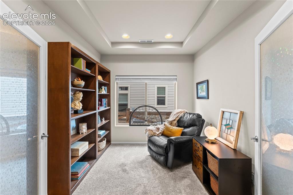 Image 8 of 36: Sitting Room