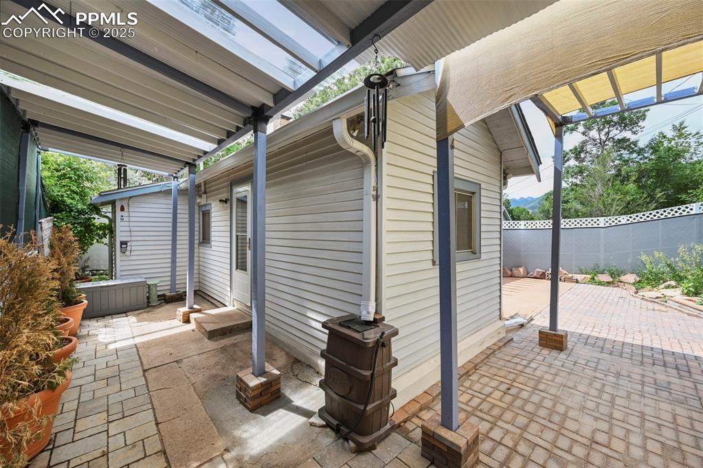 Image 15 of 25: Patio