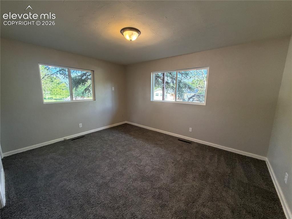 Image 9 of 34: Living Room