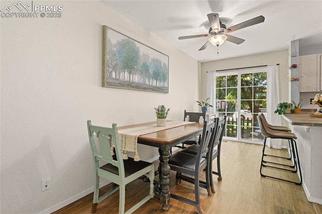 Image 10 of 41: Dining Area
