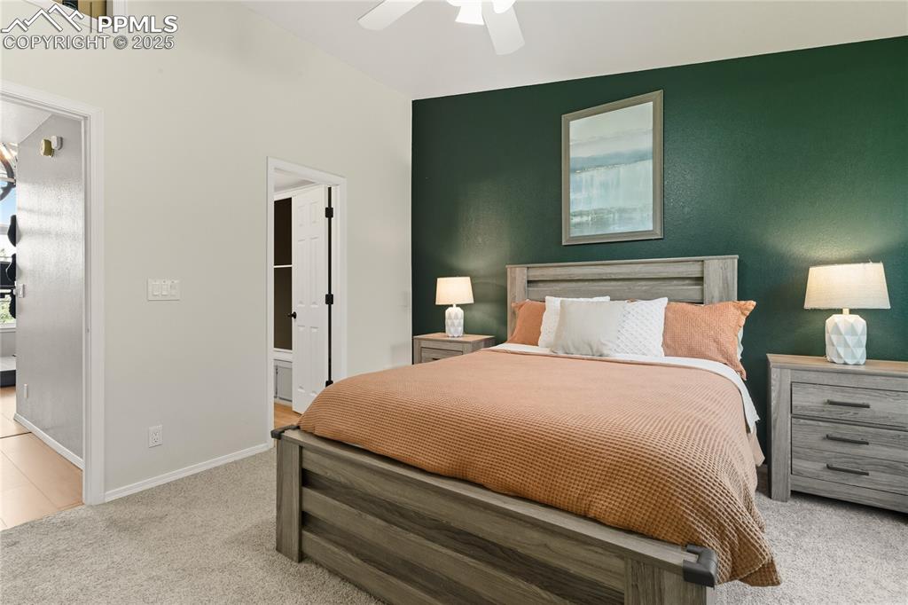 Image 20 of 41: Bedroom