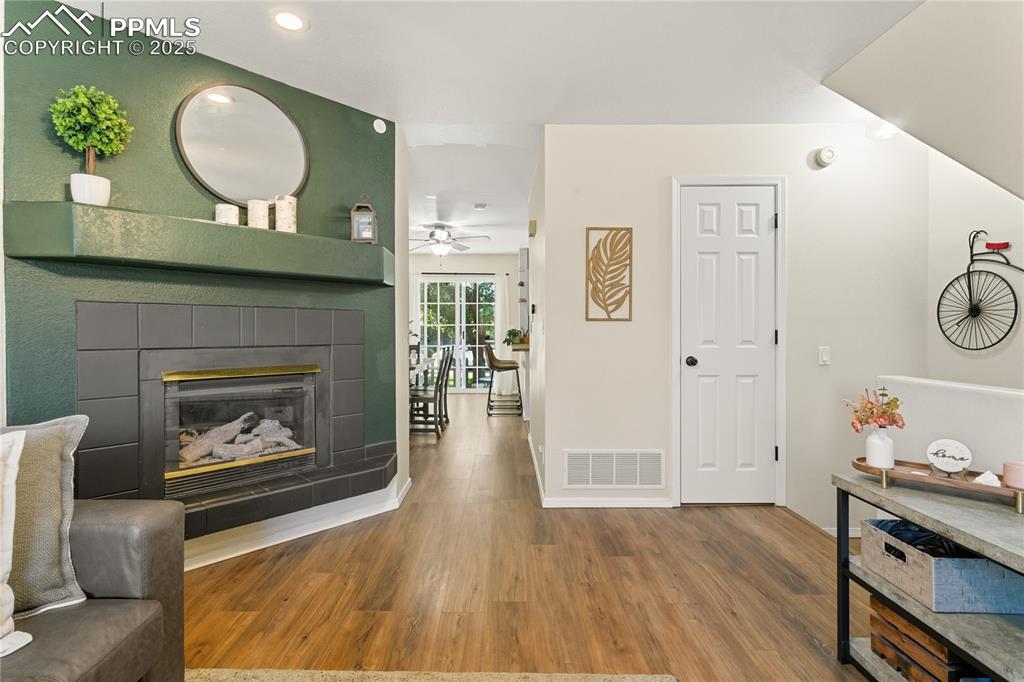 Image 6 of 41: Living Room