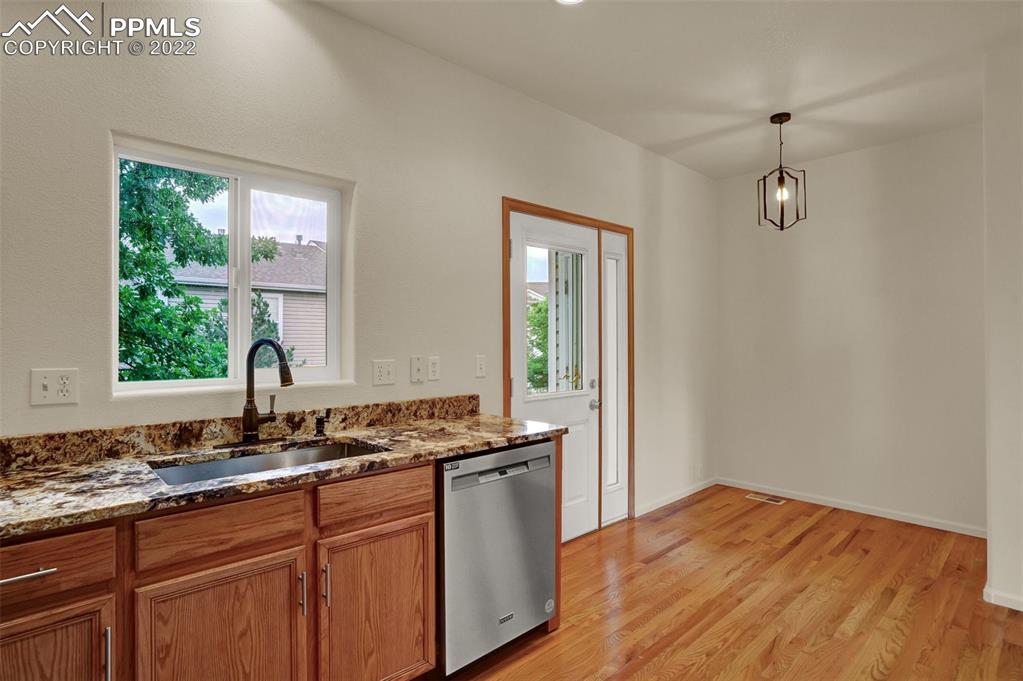 Listing 5788356, Image 18 of 24