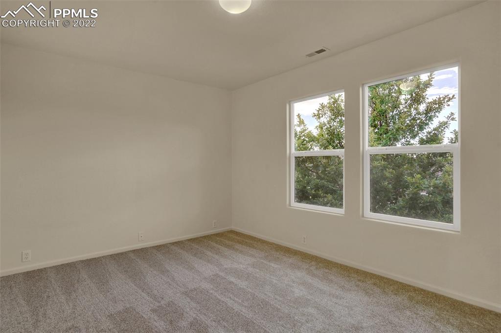 Listing 5788356, Image 19 of 24