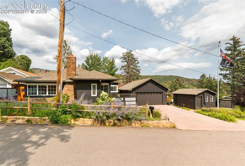 Image 11 of 49: Front of Structure