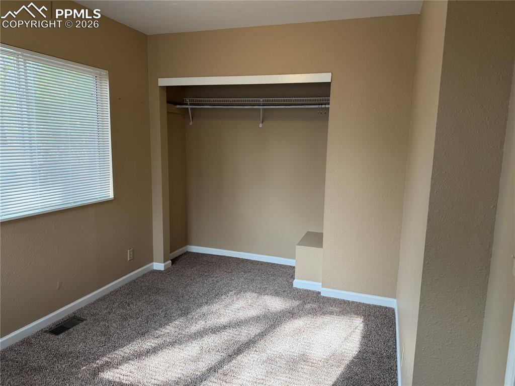 Image 6 of 9: Closet