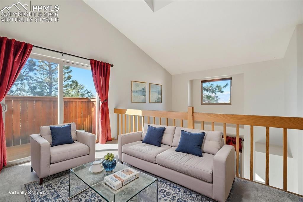 Image 21 of 50: Virtually Staged