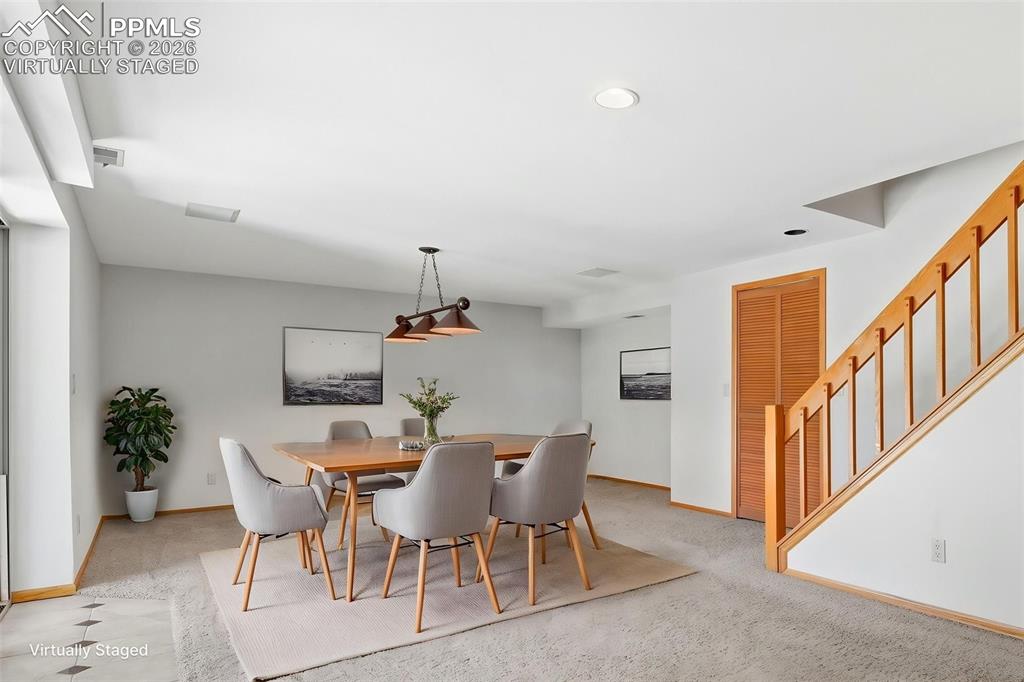 Image 28 of 50: Virtually Staged