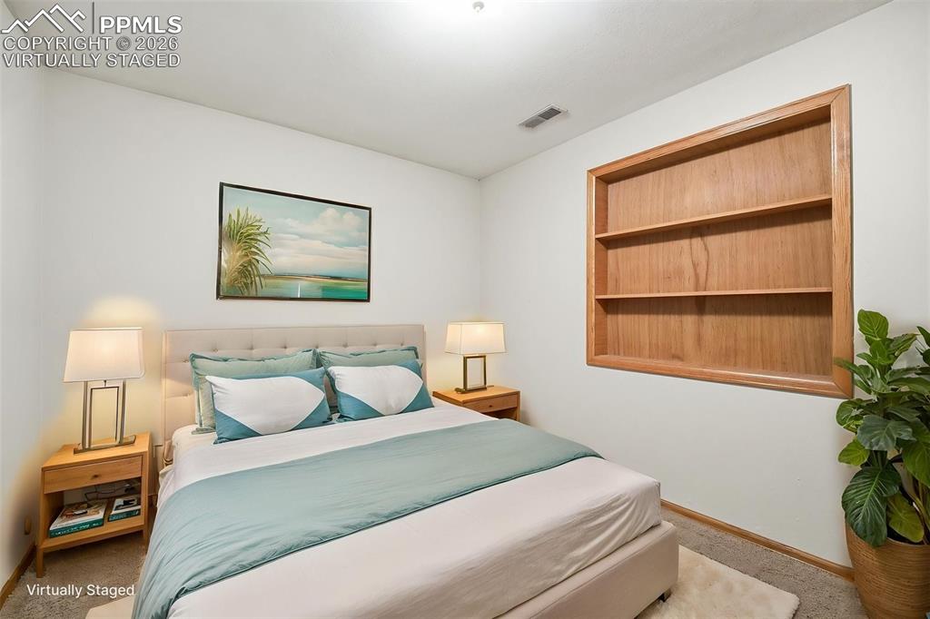 Image 35 of 50: Virtually Staged