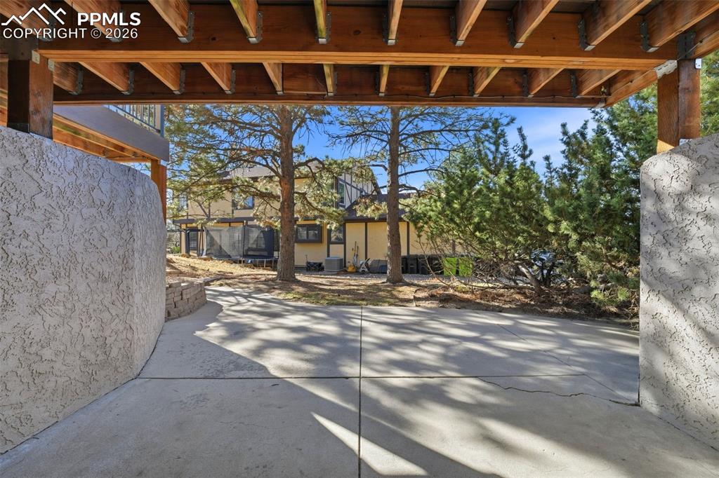 Image 39 of 50: Patio