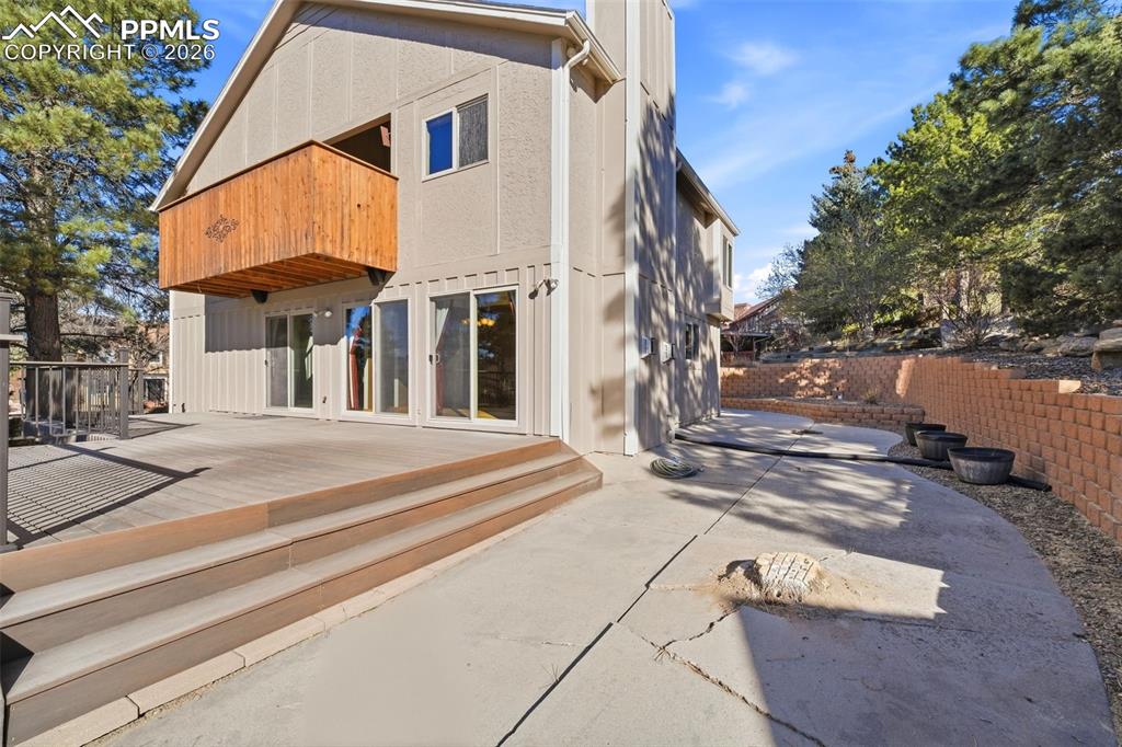 Image 42 of 50: Back of Structure