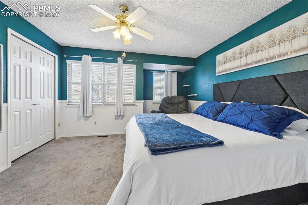 Image 15 of 22: Bedroom