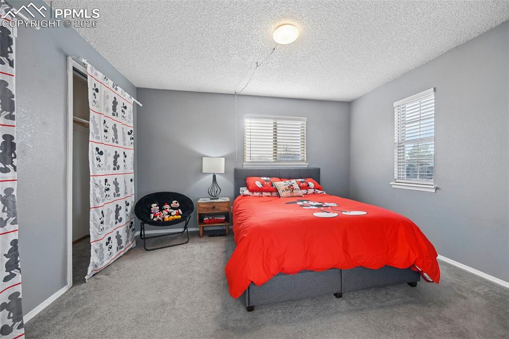 Image 17 of 22: Bedroom