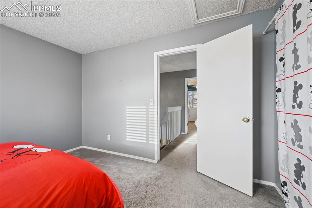 Image 19 of 22: Bedroom