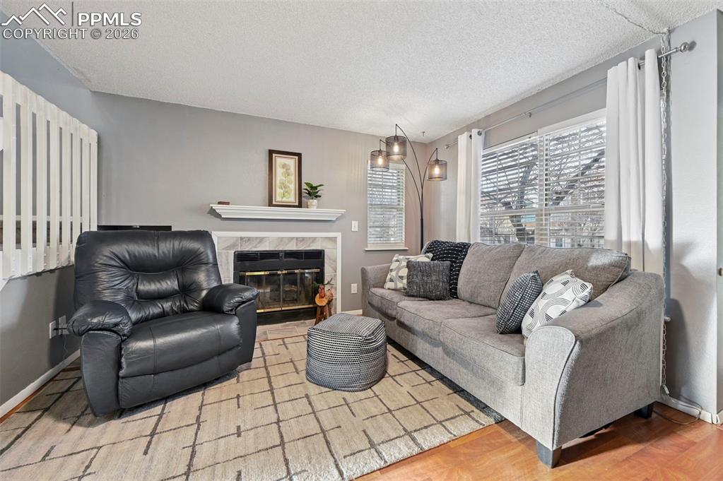 Image 5 of 22: Living Room