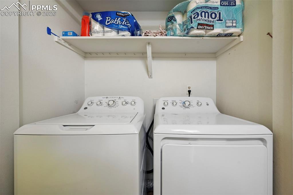 Image 9 of 22: Laundry