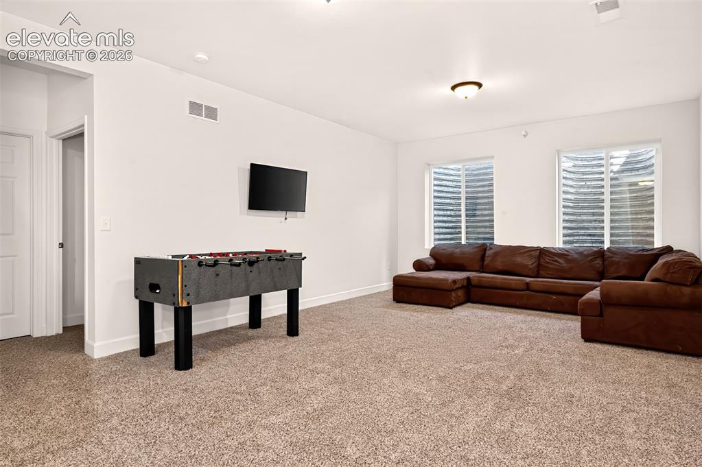 Image 34 of 49: Family Room