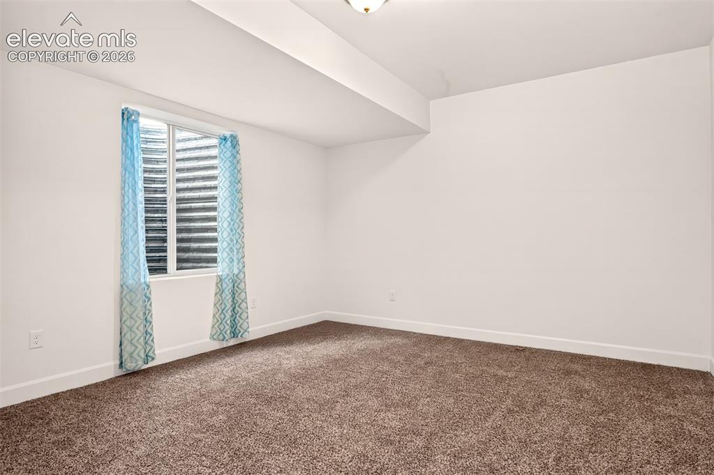 Image 37 of 49: Bedroom
