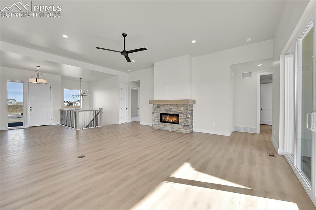 Image 7 of 46: Living Room