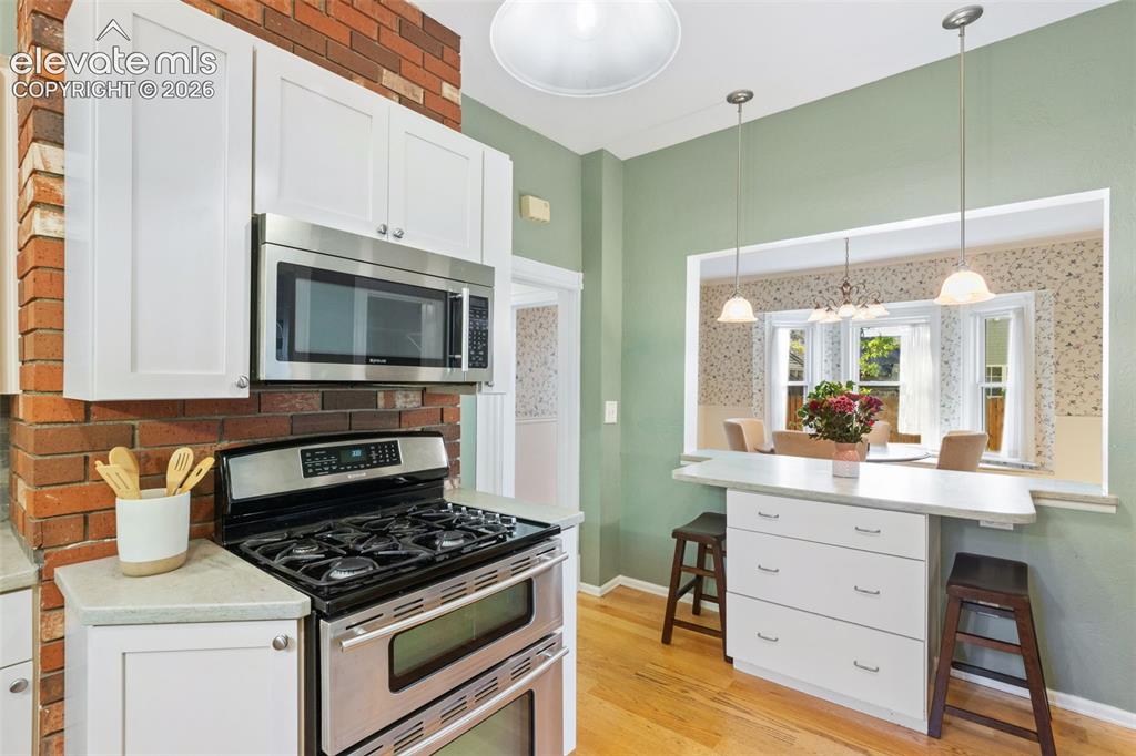 Image 12 of 42: Kitchen