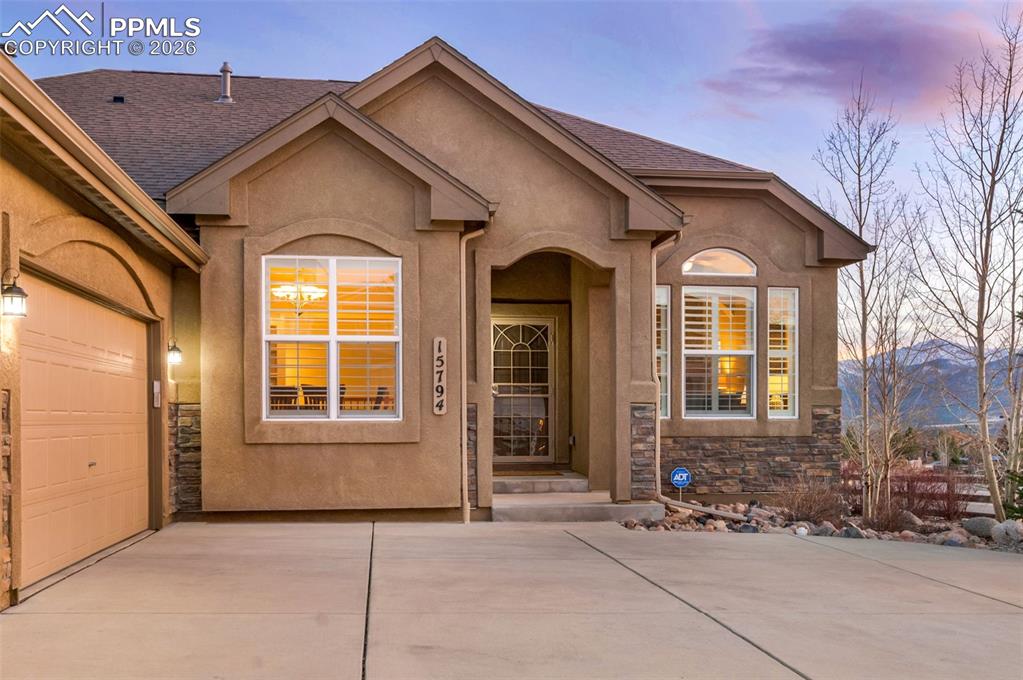 Image 5 of 50: Front of Structure