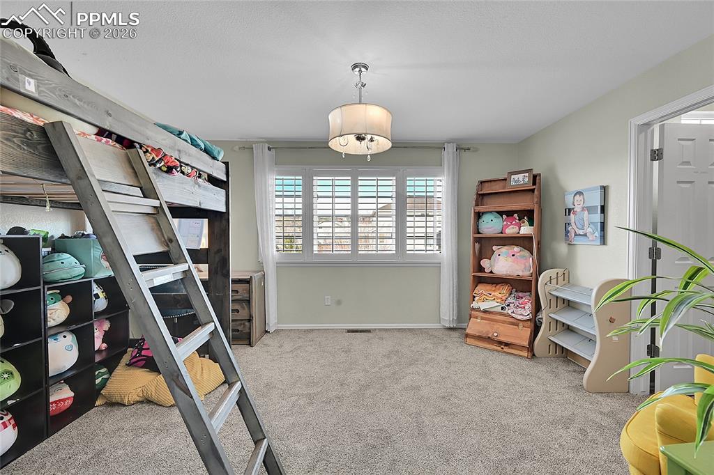 Image 24 of 44: Bedroom