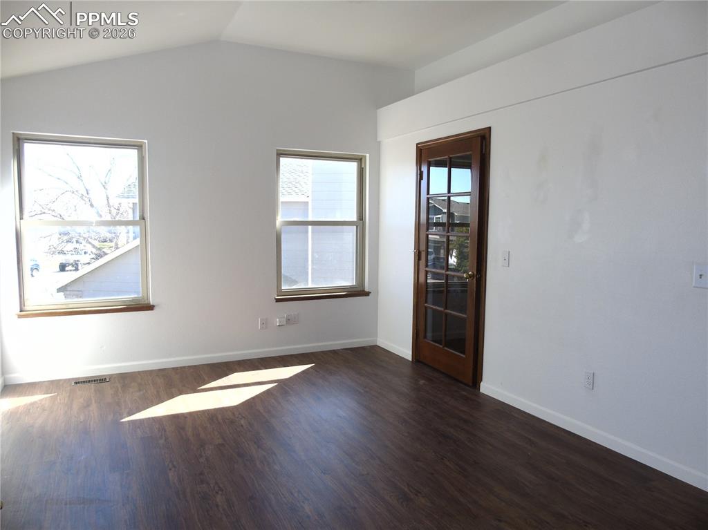 Image 18 of 47: Master Bedroom