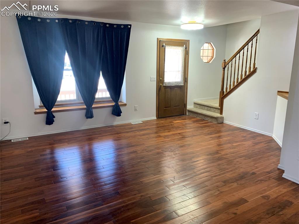 Image 4 of 47: Living Room