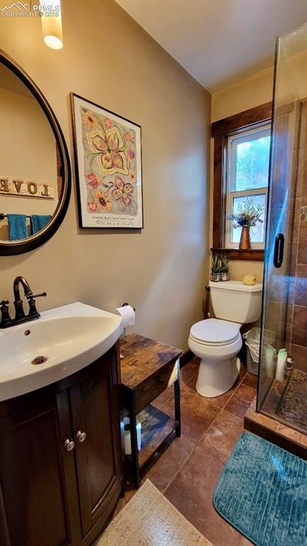 Image 39 of 50: Bathroom