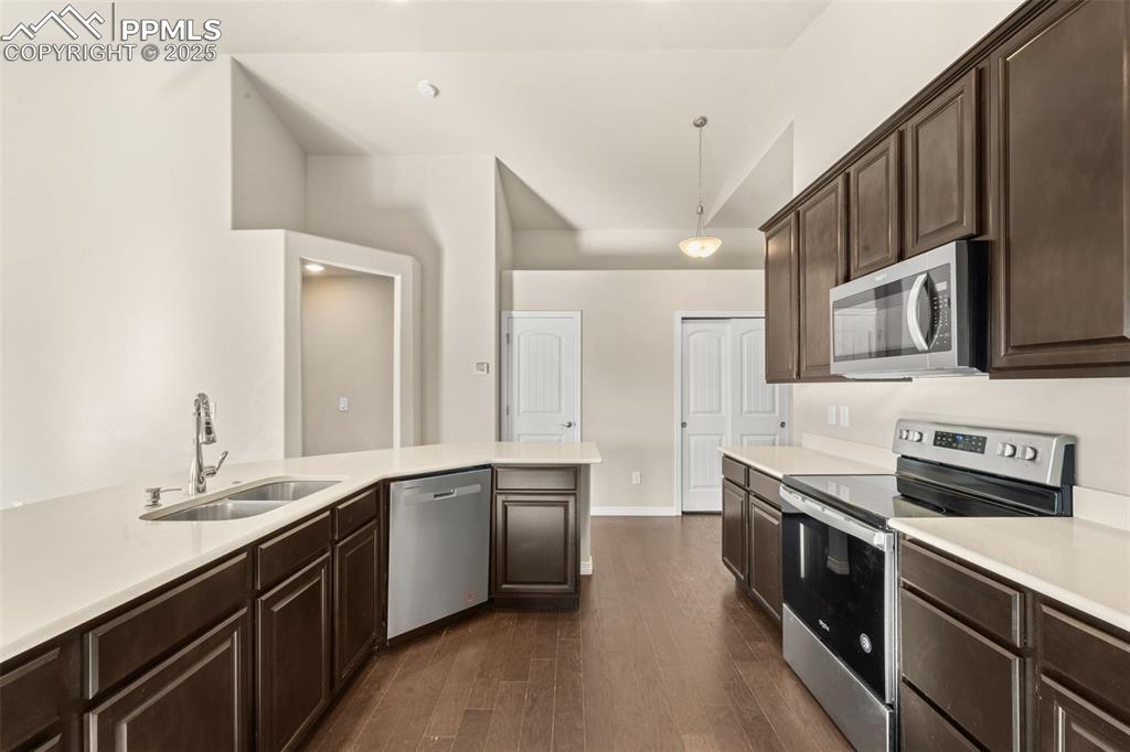 Image 16 of 39: Stainless appliances for when you want your fridge shinier than your future