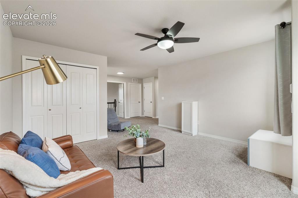 Image 22 of 42: Recessed lighting, ceiling fan with integrated light, light-toned wall pain