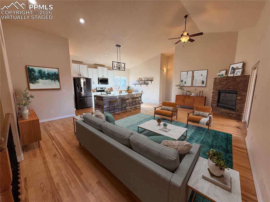 Image 13 of 50: Virtually Staged