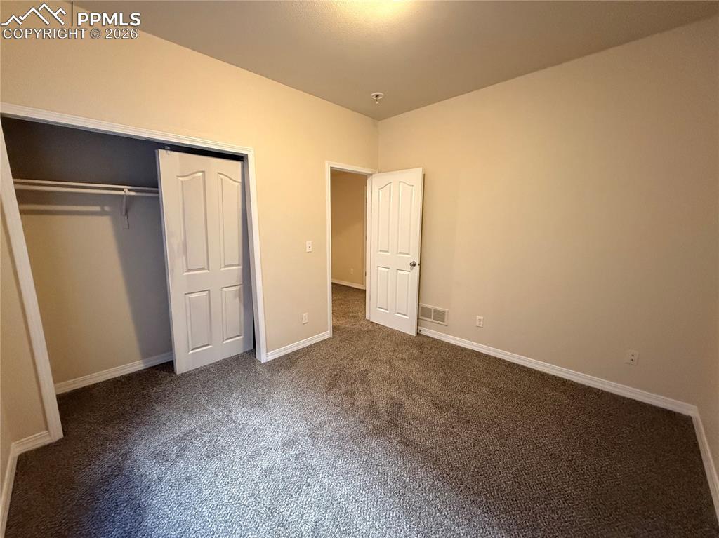 Image 49 of 50: Bedroom