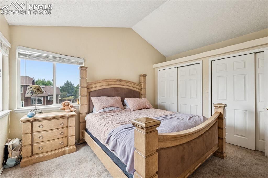 Image 11 of 28: Bedroom