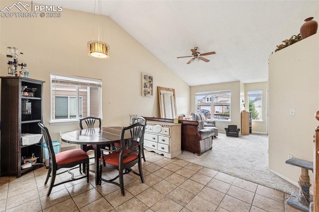 Image 3 of 28: Dining Area