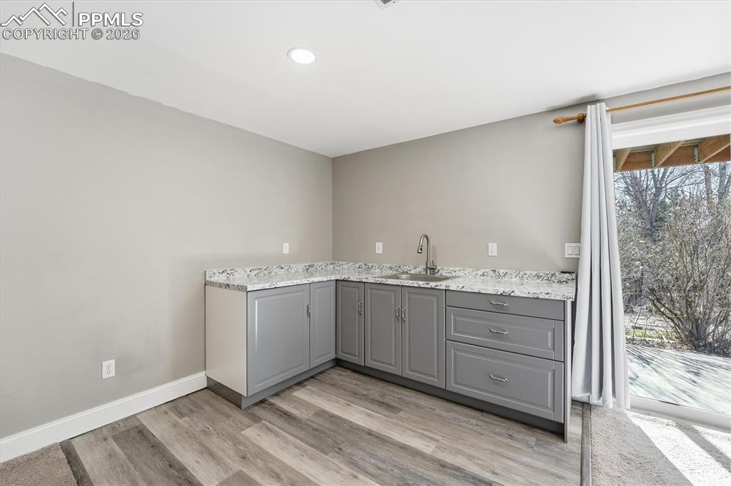 Image 25 of 49: Laundry