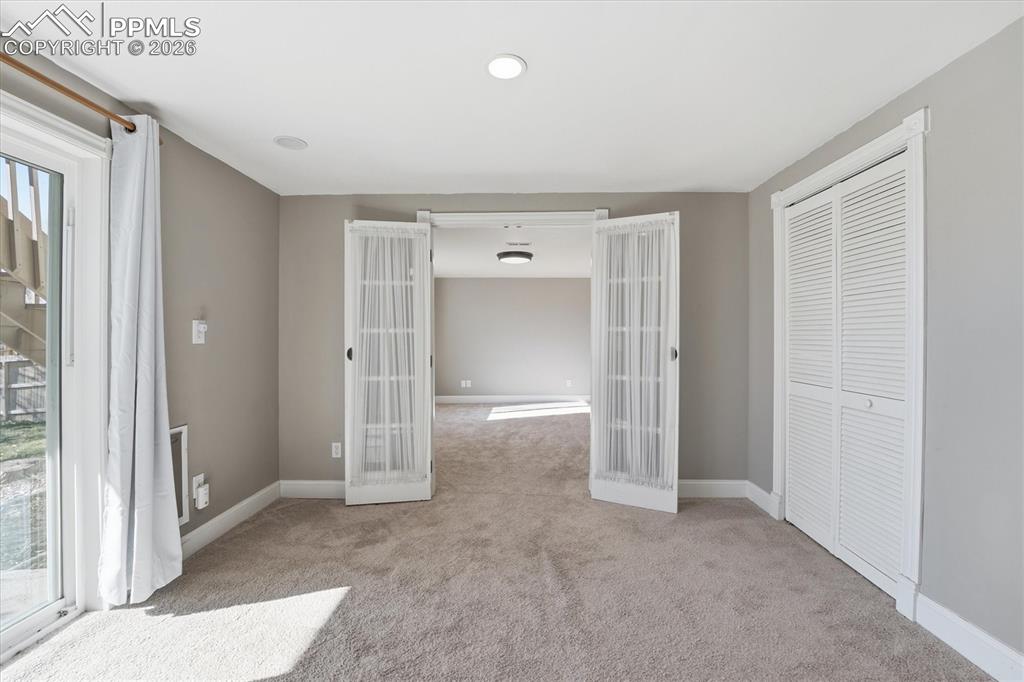 Image 42 of 49: Bedroom