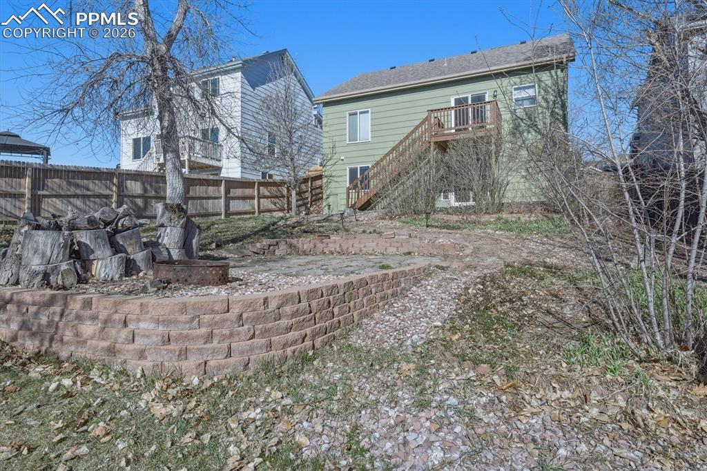 Image 48 of 49: Back of Structure