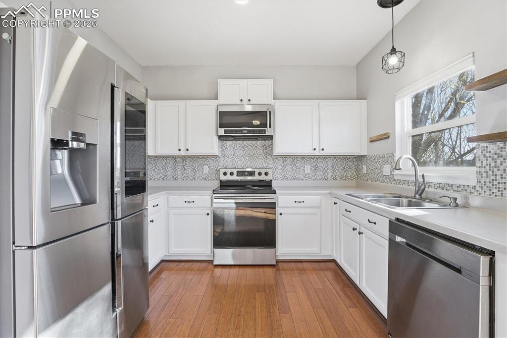 Image 8 of 49: Kitchen