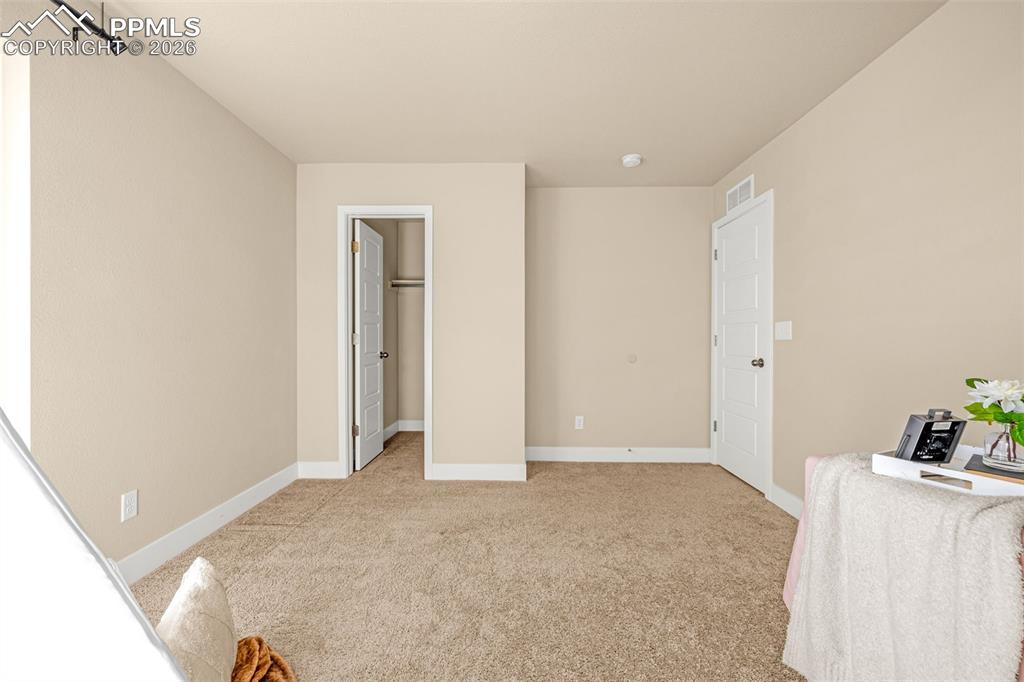 Image 29 of 46: Bedroom