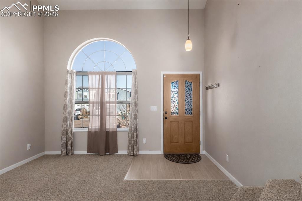 Image 9 of 49: Entry