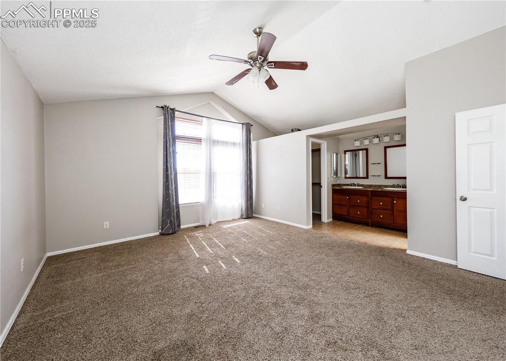 Image 23 of 48: Bedroom